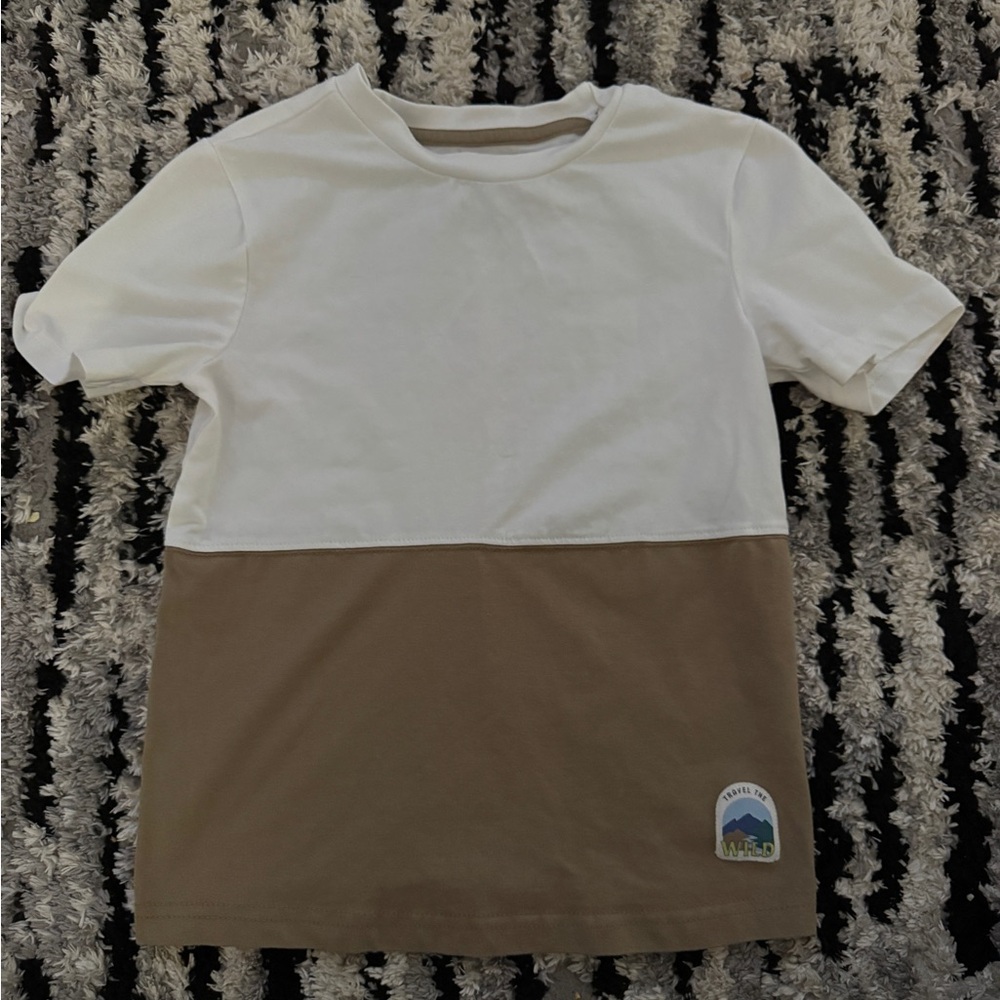 Tommy Bahama Kids White and Tan Short Sleeve Tee- Size S 5/6
